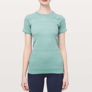 NWT lululemon rest less short sleeve!